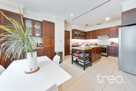 Villa de 4 dormitorios en Rosa, UAE No. 206176 11