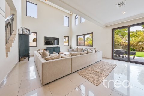 Villa de 4 dormitorios en Rosa, UAE No. 206176 5