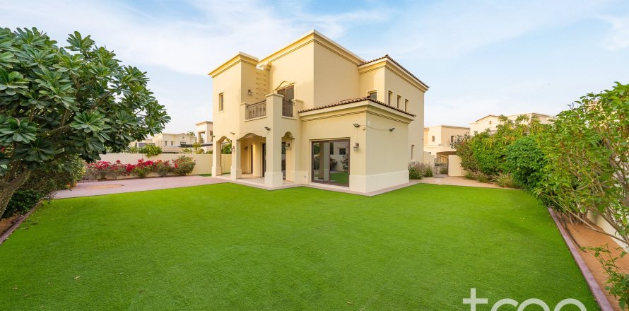 Villa de 5 dormitorios en Lila, UAE No. 206174