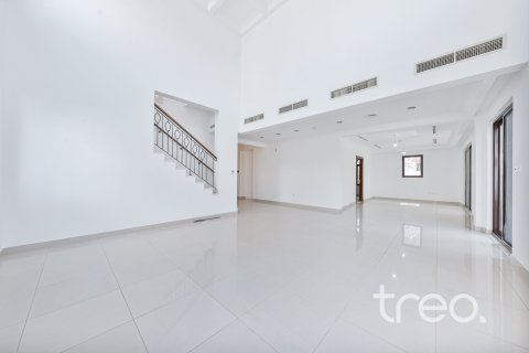 Villa de 4 dormitorios en Rasha, UAE No. 206175 3