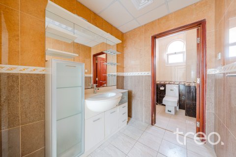Villa de 4 dormitorios en Dubai, UAE No. 206179 12