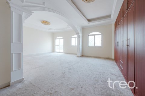 Villa de 4 dormitorios en Dubai, UAE No. 206179 9
