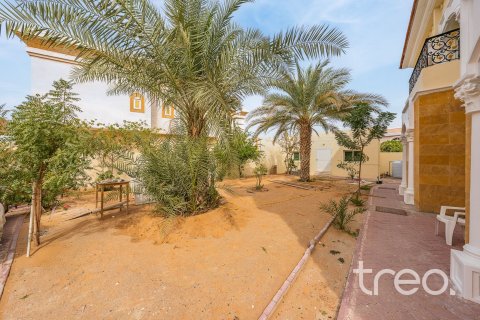 Villa de 4 dormitorios en Dubai, UAE No. 206179 18
