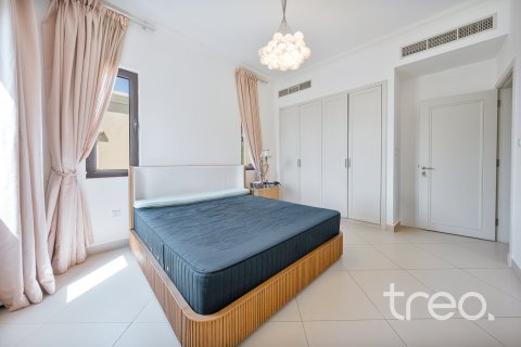 Villa de 4 dormitorios en Arabian Ranches 2, UAE No. 206180 16