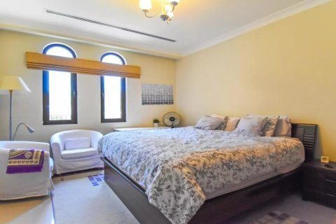Villa de 5 dormitorios en Rasha, UAE No. 76373 15