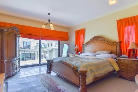 Villa de 5 dormitorios en Rasha, UAE No. 76373 17