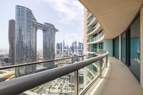 Квартира с 2 спальнями в Burj Vista, ОАЭ №193499 20