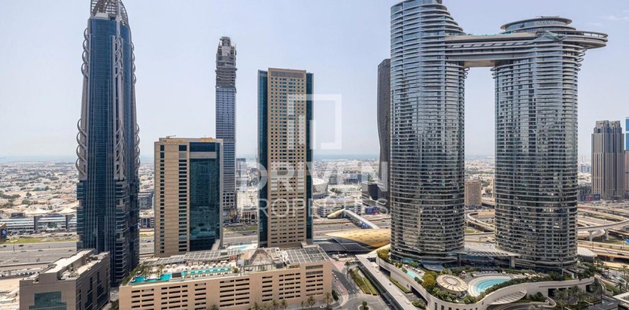 Квартира с 2 спальнями в Burj Vista, ОАЭ №193499