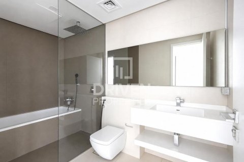 Квартира с 2 спальнями в West Avenue Tower, ОАЭ №193501 8