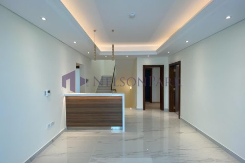 6 bedrooms Villa in Doha, Qatar No. 58585 18