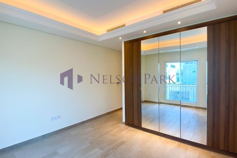 6 bedrooms Villa in Doha, Qatar No. 58585 11