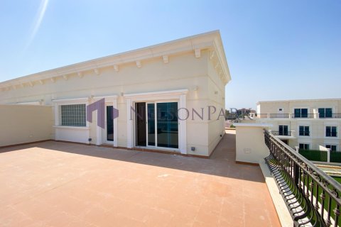 6 bedrooms Villa in Doha, Qatar No. 58585 23