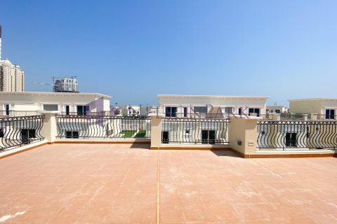 6 bedrooms Villa in Doha, Qatar No. 58585 21