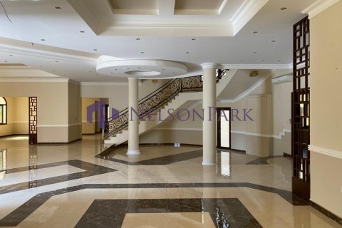 7 bedrooms Villa in Doha, Qatar No. 58580 12
