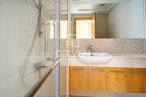 Квартира с 2 спальнями в Bellevue Towers, ОАЭ №192181 11