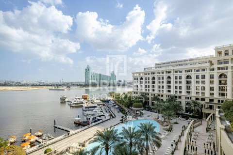 Квартира с 3 спальнями в Palazzo Versace, ОАЭ №192180 19