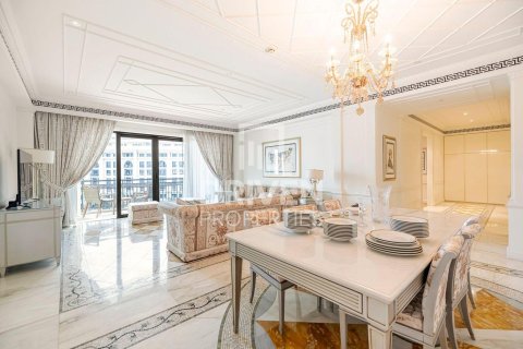 Квартира с 3 спальнями в Palazzo Versace, ОАЭ №192180 4