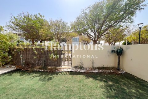 Apartment de 3 dormitorios en Dubai South (Dubai World Central), UAE No. 205652 18