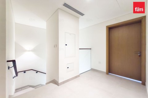 3 bedrooms Townhouse in Dubai, UAE No. 165281 18
