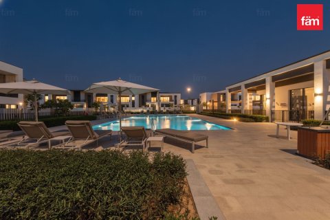 3 bedrooms Townhouse in Dubai, UAE No. 165281 8