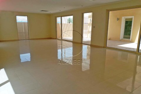 Villa de 5 dormitorios en Al Raha Gardens, UAE No. 90317 6