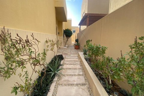 Villa de 5 dormitorios en Al Raha Gardens, UAE No. 90317 10