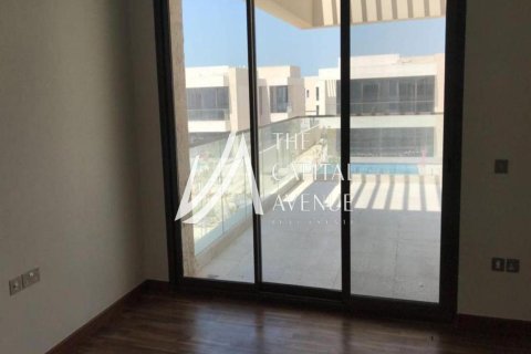 5 bedrooms Villa on the Saadiyat Island, UAE No. 86863 11