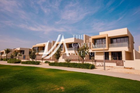 5 bedrooms Villa on the Saadiyat Island, UAE No. 86863 2