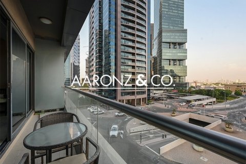 1 bedroom Apartment in Jumeirah Lake Towers, UAE No. 132815 10