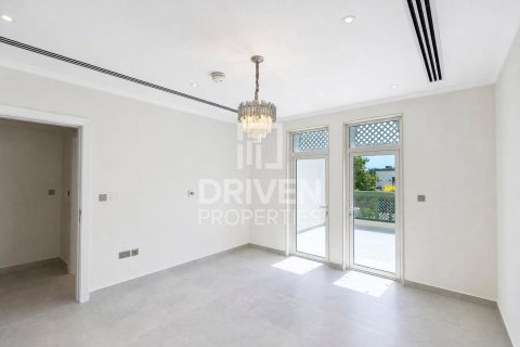 Вилла с 4 спальнями в Jumeirah Park, ОАЭ №209983 13