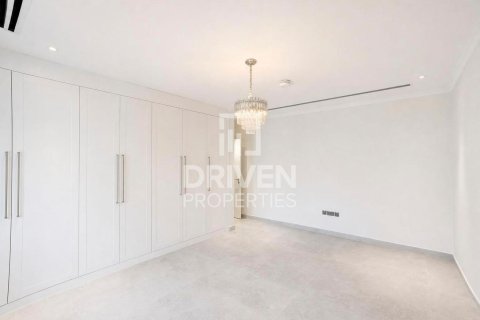 Вилла с 4 спальнями в Jumeirah Park, ОАЭ №209983 7