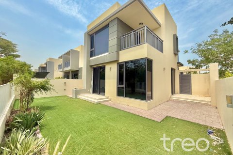 Villa de 4 dormitorios en Dubai Hills Estate, UAE No. 173983