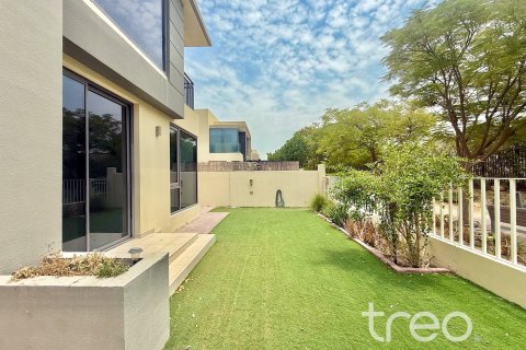 Villa de 4 dormitorios en Dubai Hills Estate, UAE No. 173983 4