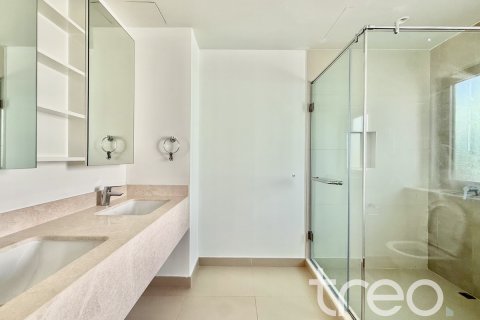 Townhouse de 4 dormitorios en Maple 3, UAE No. 173985