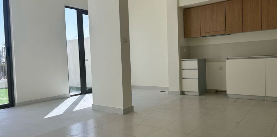 Villa de 3 chambres à Dubai, UAE No. 76203