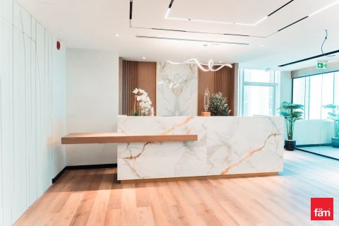 368.5m² Office in Dubai, UAE No. 143468
