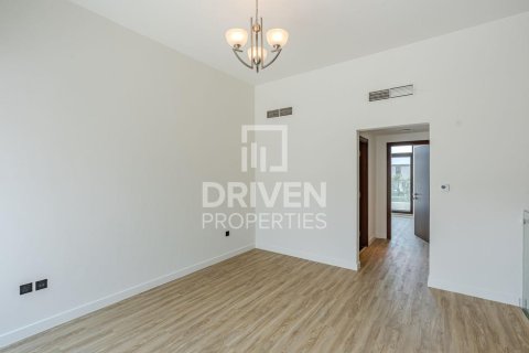 4 bedrooms Townhouse in District 11, UAE No. 188607 7