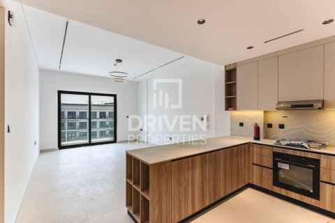 Apartment de 2 dormitorios en Dubai Studio City, UAE No. 188608