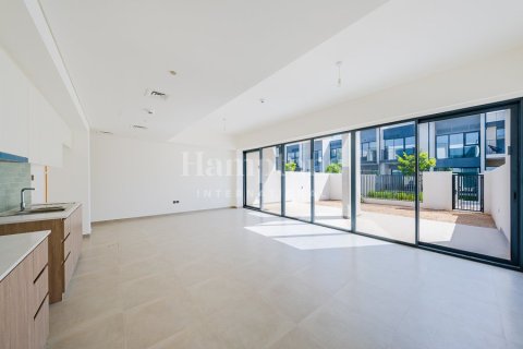Villa de 3 dormitorios en Sweden, UAE No. 72986 11