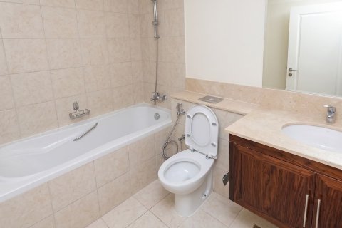2 bedrooms Apartment in Downtown Dubai (Downtown Burj Dubai), UAE No. 210604 9