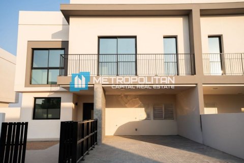 Villa de 4 dormitorios en  Yas Island, UAE No. 143121