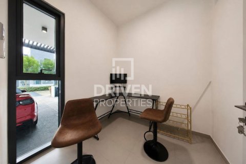 Townhouse de 3 dormitorios en Sun, UAE No. 202734 5
