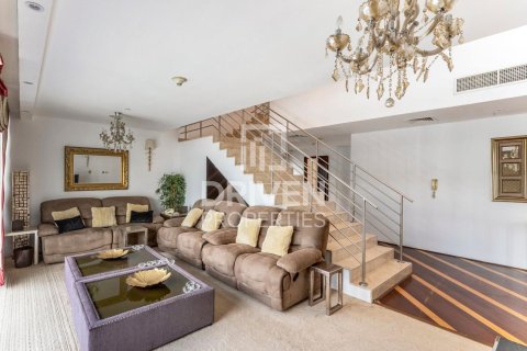 Appartement de 4 chambres  No. 121254 5