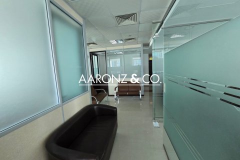 113m² Office in Business Bay, UAE No. 141817 10