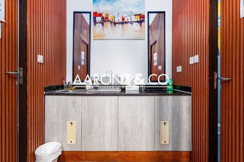 Офис 219м² в Джумейра Лейк Тауэрс, ОАЭ №141818 7