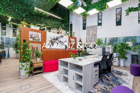 Офис 219м² в Джумейра Лейк Тауэрс, ОАЭ №141818 13