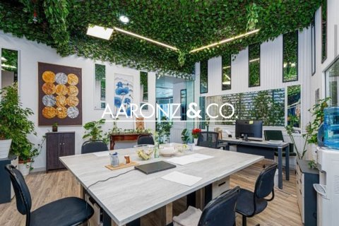 Офис 219м² в Джумейра Лейк Тауэрс, ОАЭ №141818 4