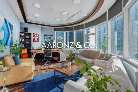 Офис 219м² в Джумейра Лейк Тауэрс, ОАЭ №141818 8