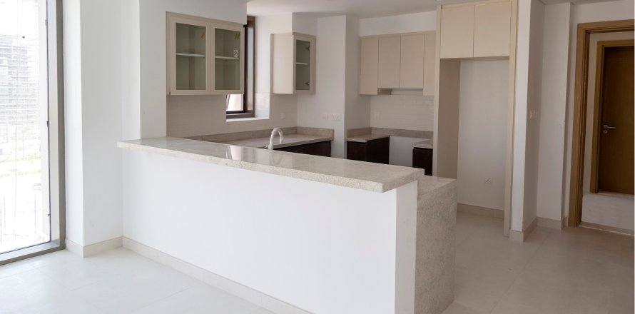 Квартира с 3 спальнями в CREEKSIDE 18,  №109081