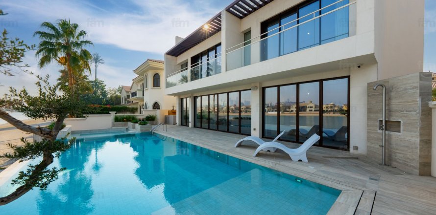Villa de 5 chambres à Palm Jumeirah, UAE No. 146064